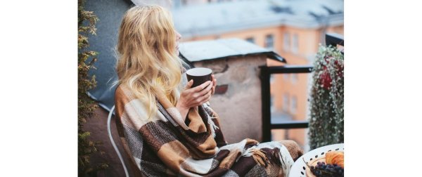 Уютная девушка