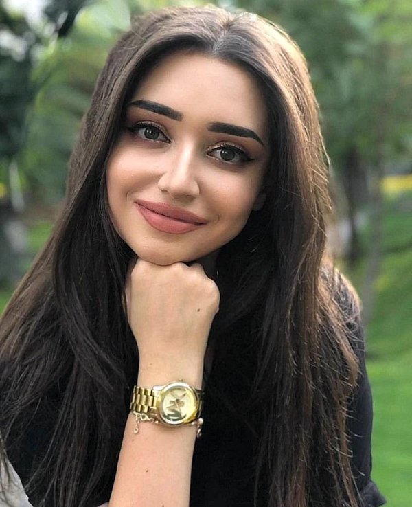 Девушка дагестанка