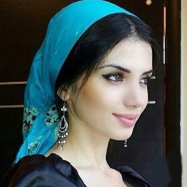 Девушка дагестанка