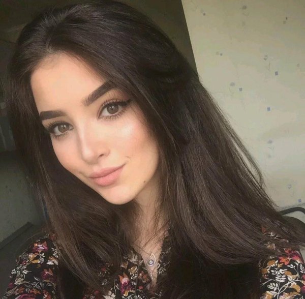 Девушка дагестанка