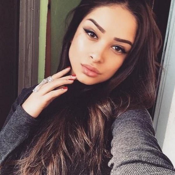 Девушка дагестанка