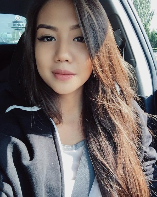 Девушка казахстана