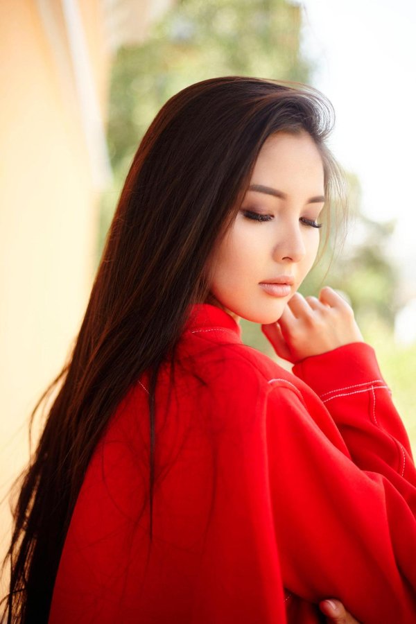 Девушка казахстана