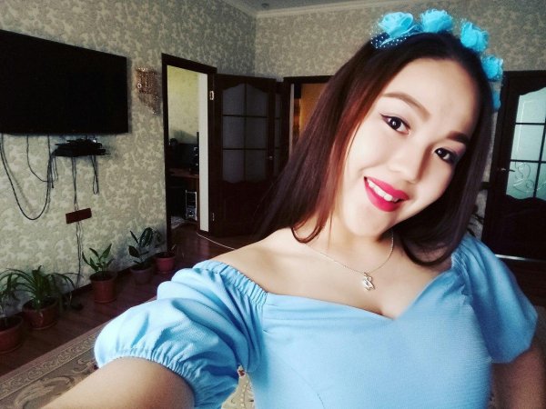 Девушка казахстана