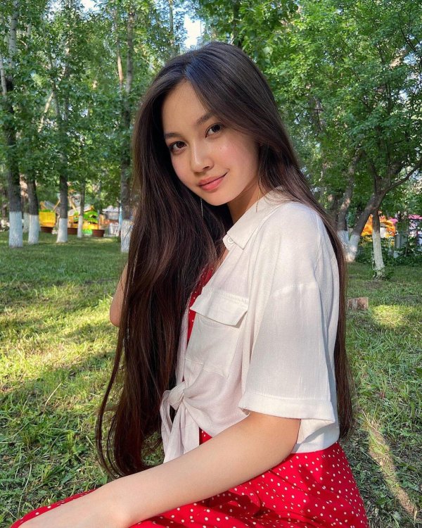 Девушка казахстана