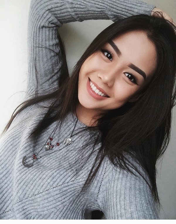 Девушка казахстана