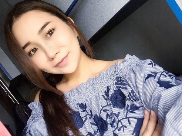 Девушка казахстана