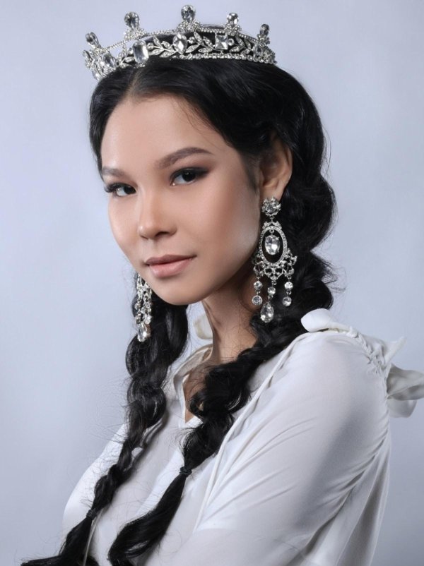 Девушка казахстана