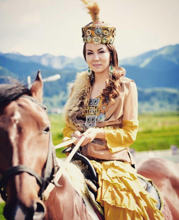 Девушка казахстана