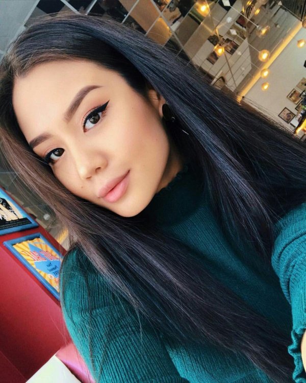 Девушка казахстана