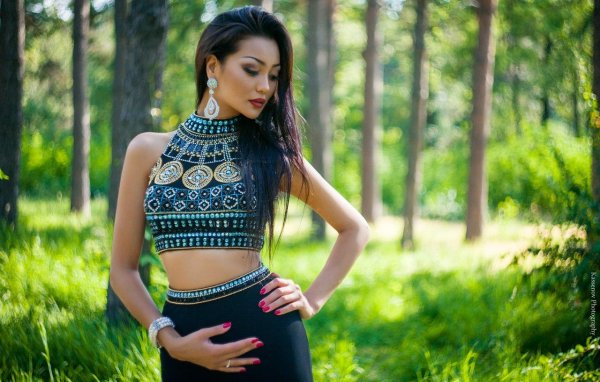 Девушка казахстана