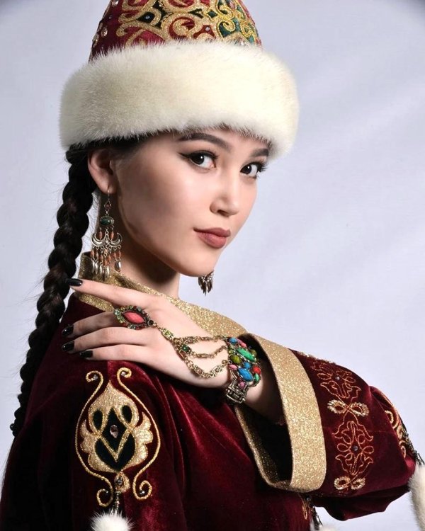 Девушка казахстана