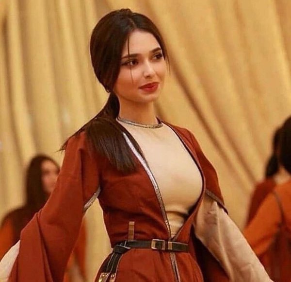 Грузинская девушка