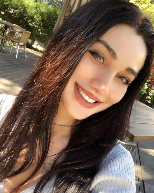 Грузинская девушка