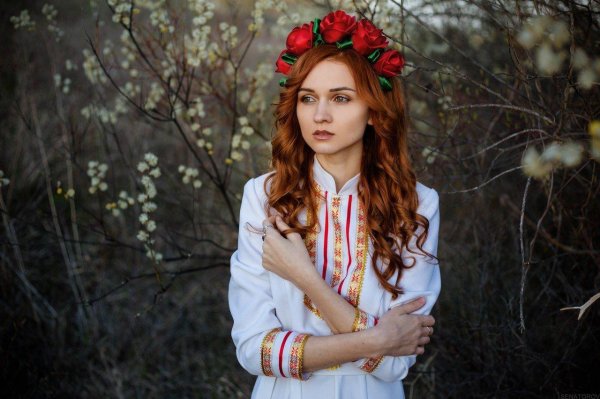 Девушка славянка