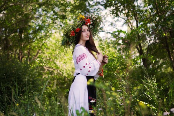 Девушка славянка