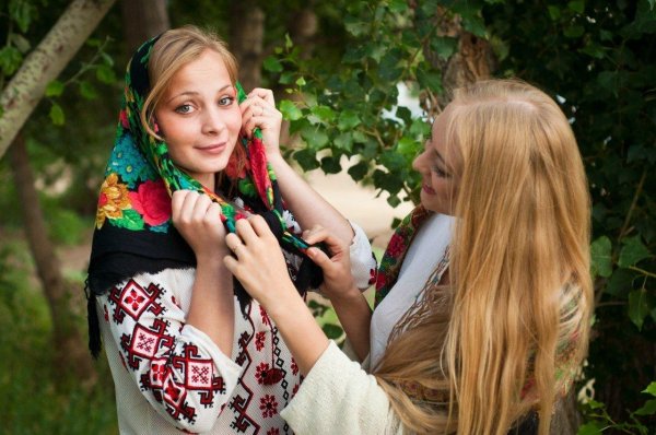 Девушка славянка