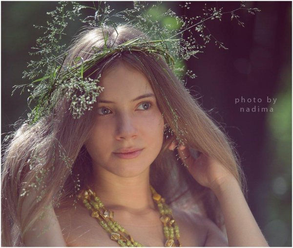 Девушка славянка