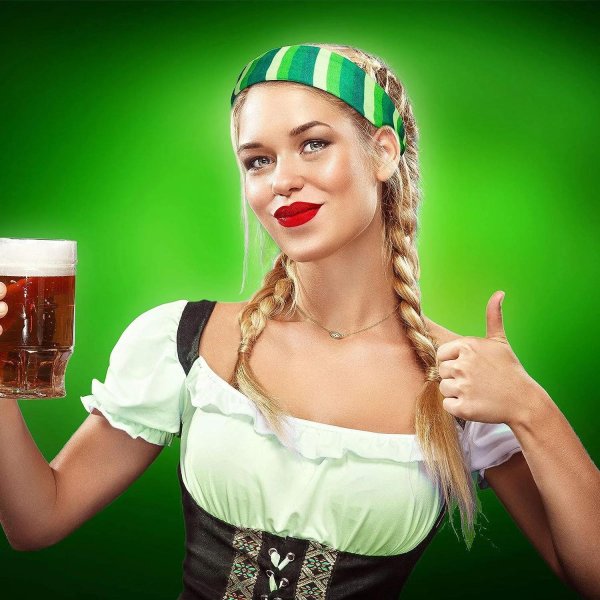 Девушка пиво