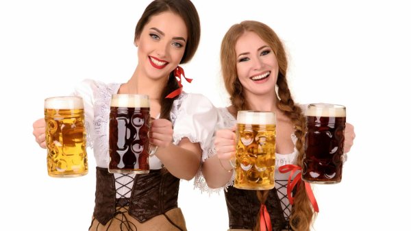 Девушка пиво