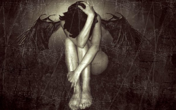 Страдает девушка