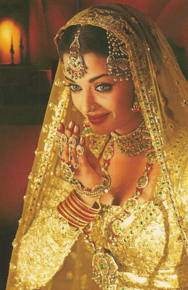 С мерцающими девушками