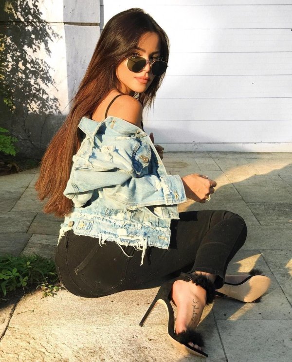 Стильные с девушками