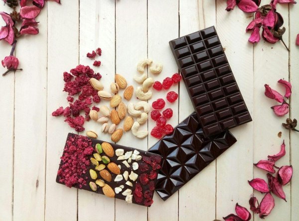 плитки шоколада ручной работы