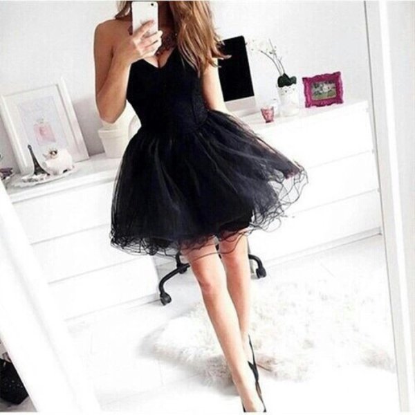 Платья на девушках