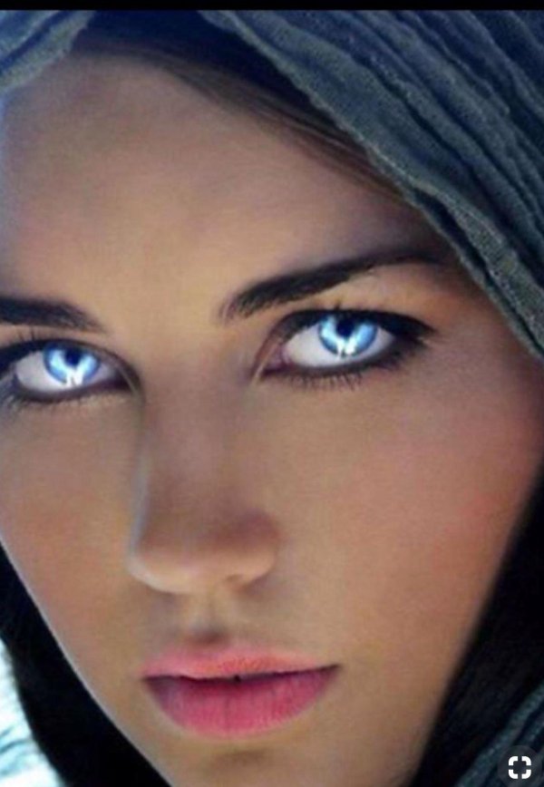 Моя девушка глаза