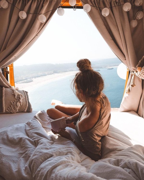 Утро девушка необычные