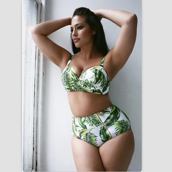 С полными девушками