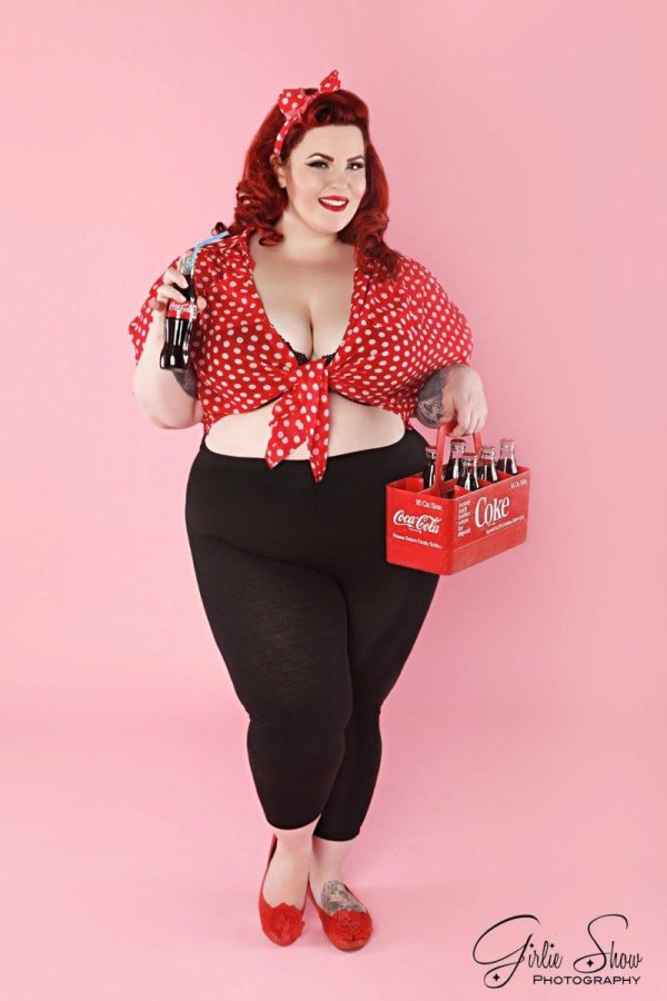 С полными девушками