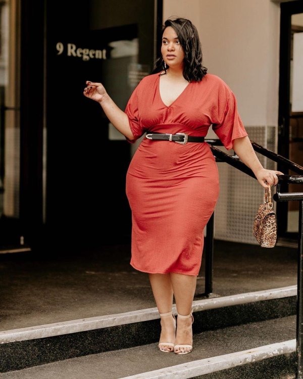 С полными девушками