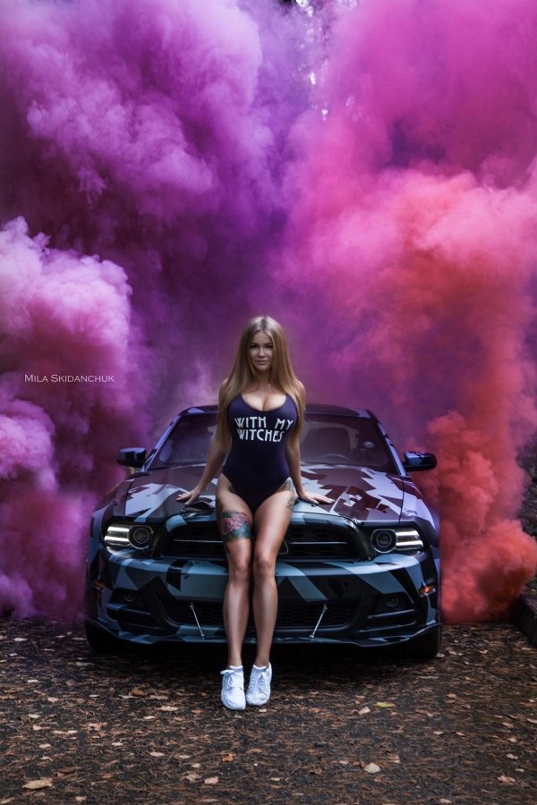 С девушками вертикальные