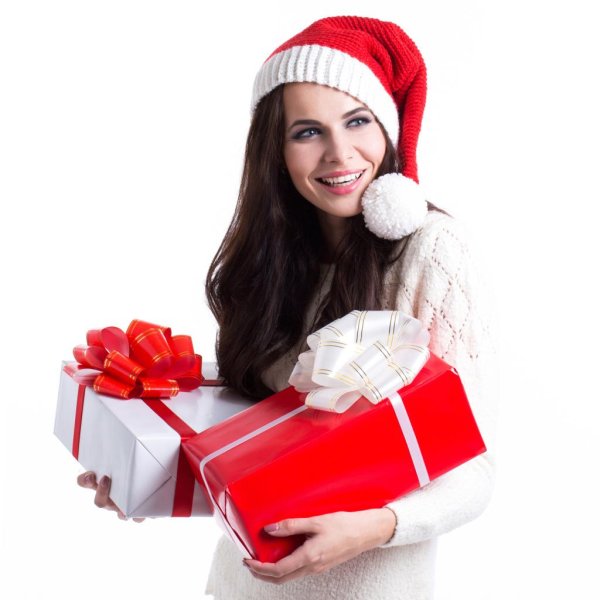 Девушка с подарком
