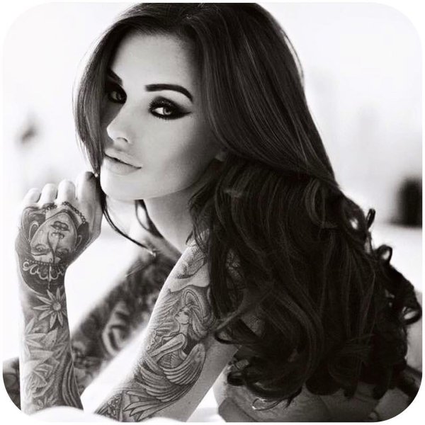 С дерзкими девушками