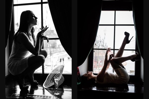 Окон с девушками