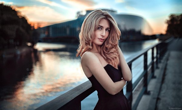 С закрытыми девушками