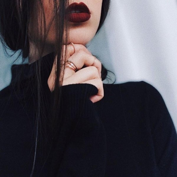 С закрытыми девушками