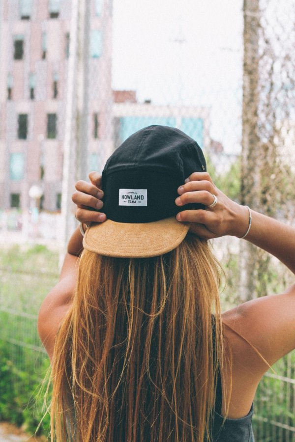 С закрытыми девушками