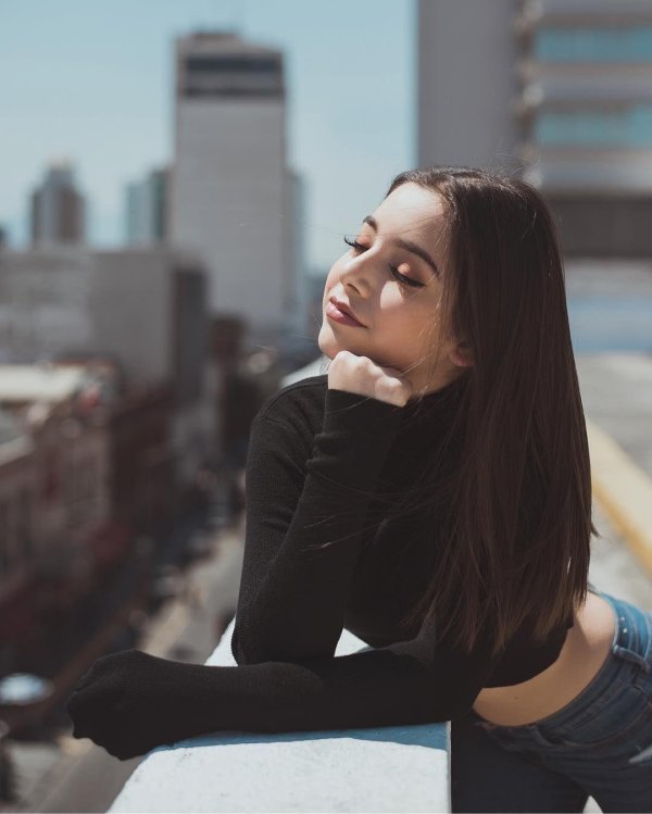 С закрытыми девушками