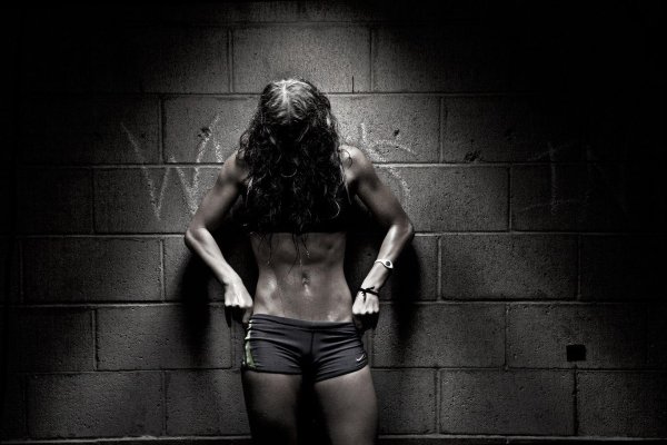 С девушками спортивные