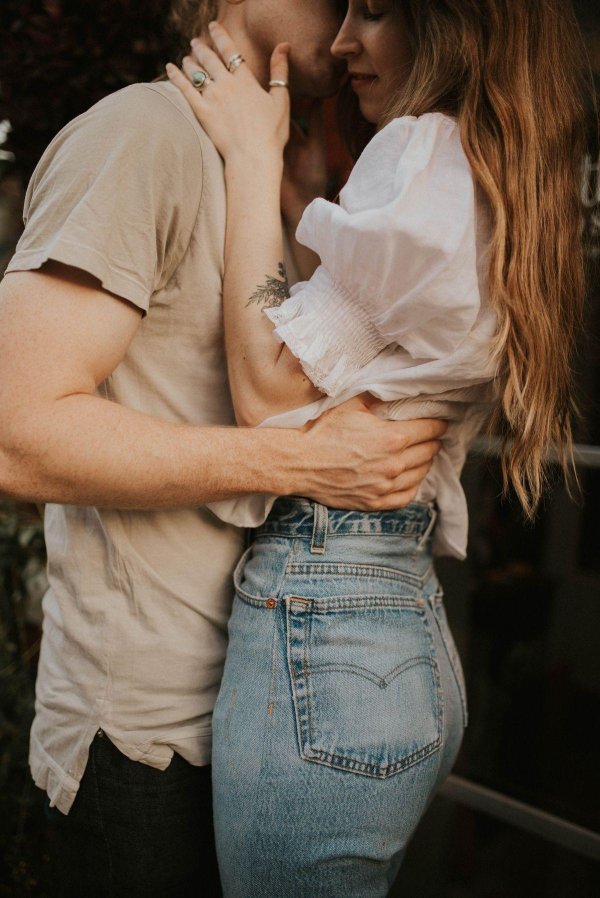 Мужиков с девушками