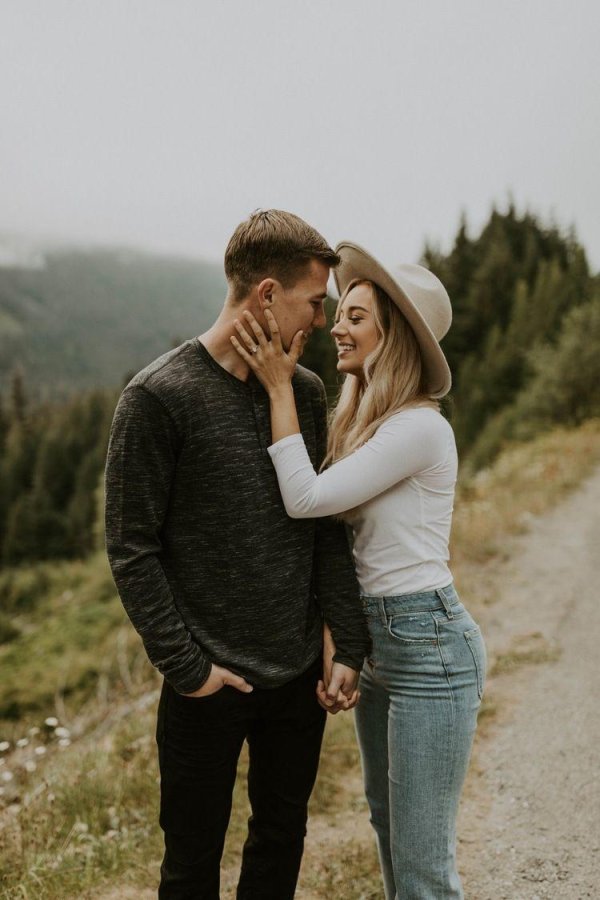 Мужиков с девушками