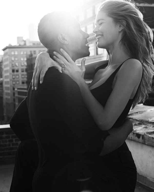 Мужиков с девушками