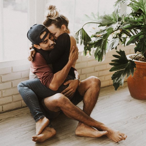 Мужиков с девушками