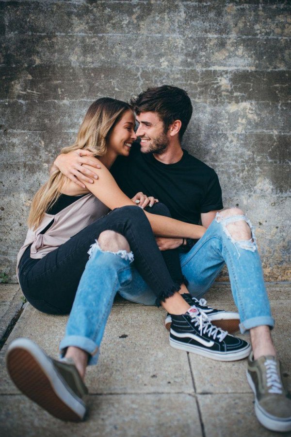 Мужиков с девушками