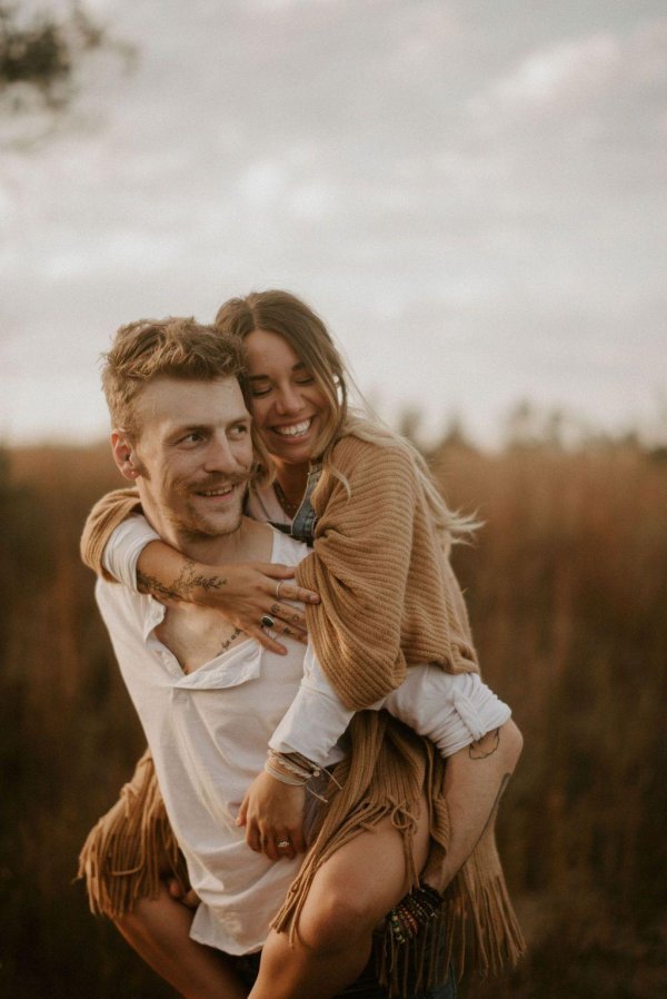 Мужиков с девушками