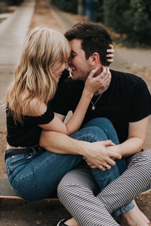 Мужиков с девушками